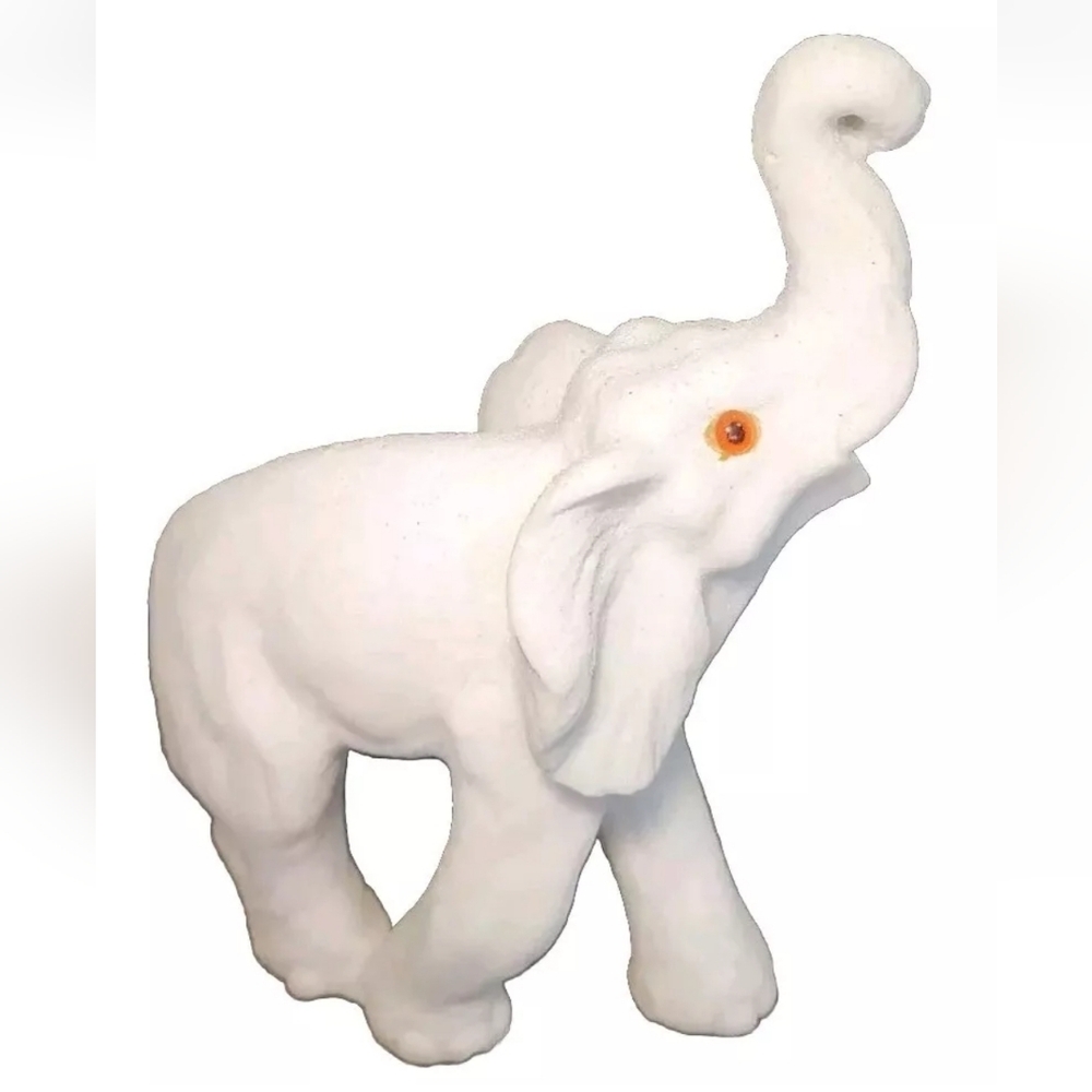 Vtg Norleans White Elephant Figurine Glass Eyes Made In Italy Sandstone Stone
